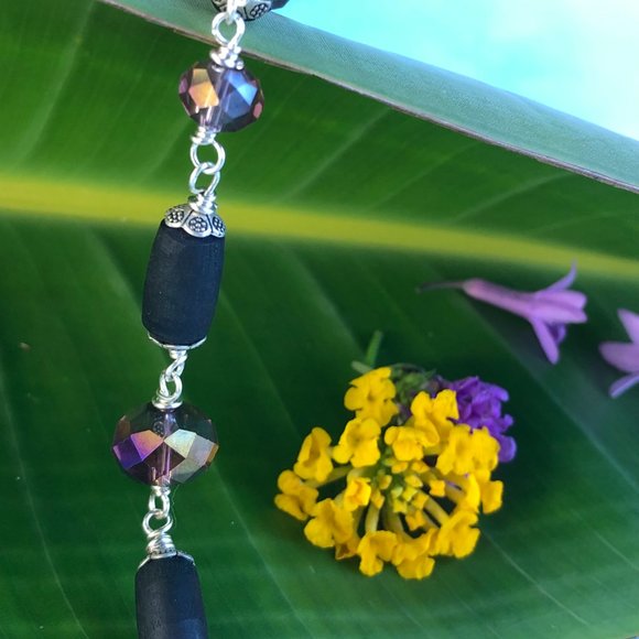 29  1/2" black Tulasi with purple glass crystal beads - Picture 5 of 8